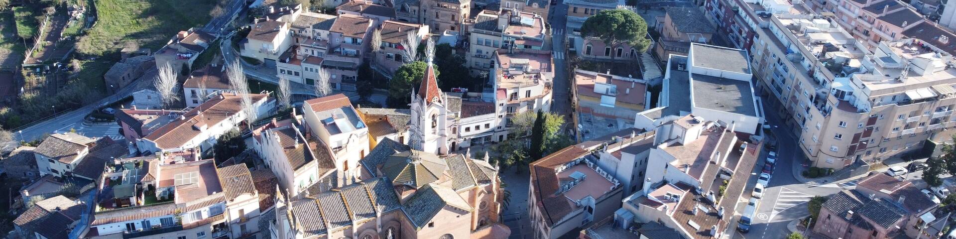 iglesia torrelles de llobregat,fotografia aerea torrelles de llobregat,catalunya