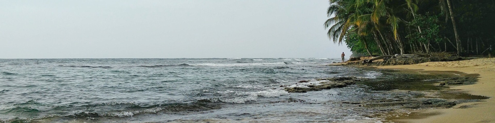 The beautiful #beach of Manzanillo.