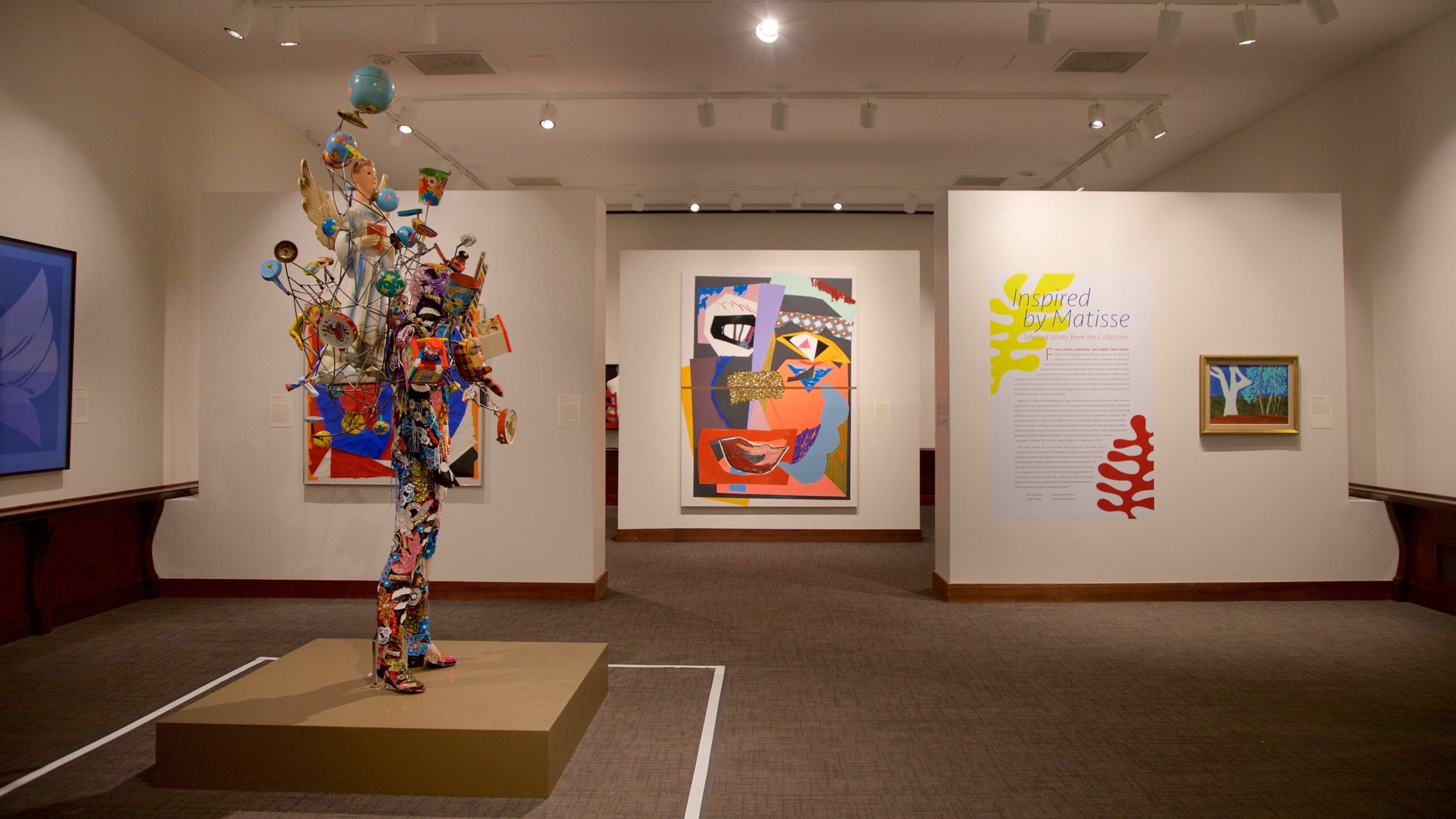 Museo de Arte de Montclair ofreciendo vista interna y arte