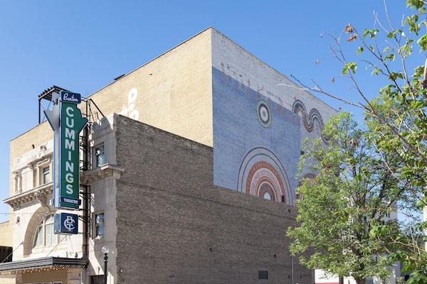 Winnipeg_BurtonCummingsTheatre_6229642_04