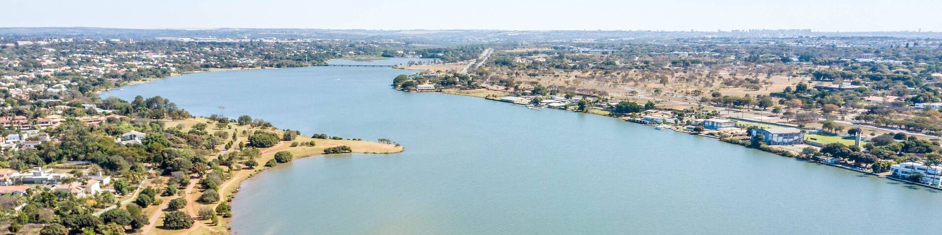 A beautiful view of Paranoa Lake in Brasilia, Brazil