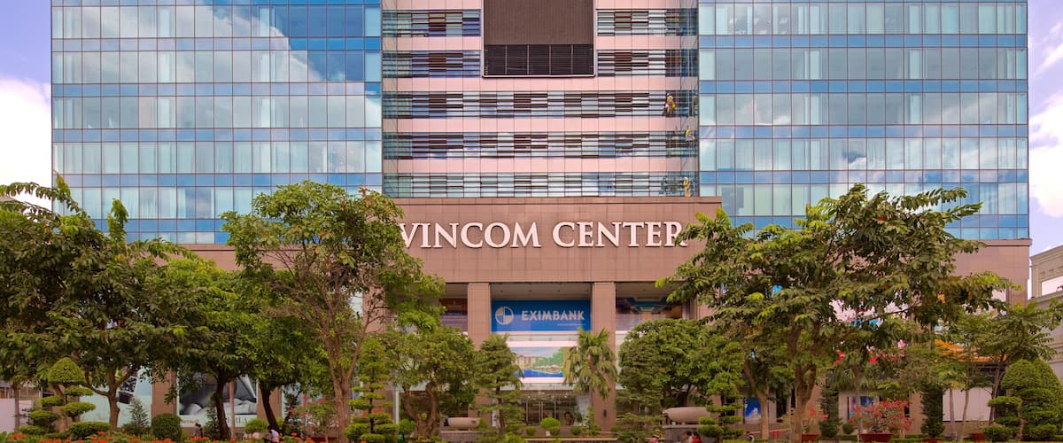 Vincom Center Shopping Mall which includes signage