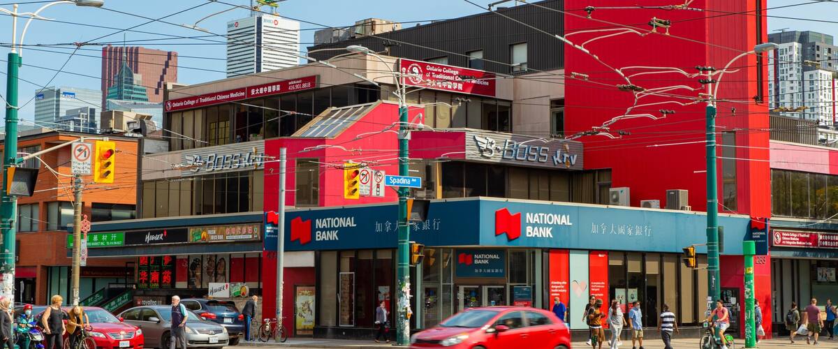 Chinatown Centre showing street scenes