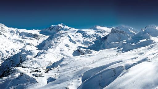 Hintertux Glacier Ski Resort which includes mountains and snow