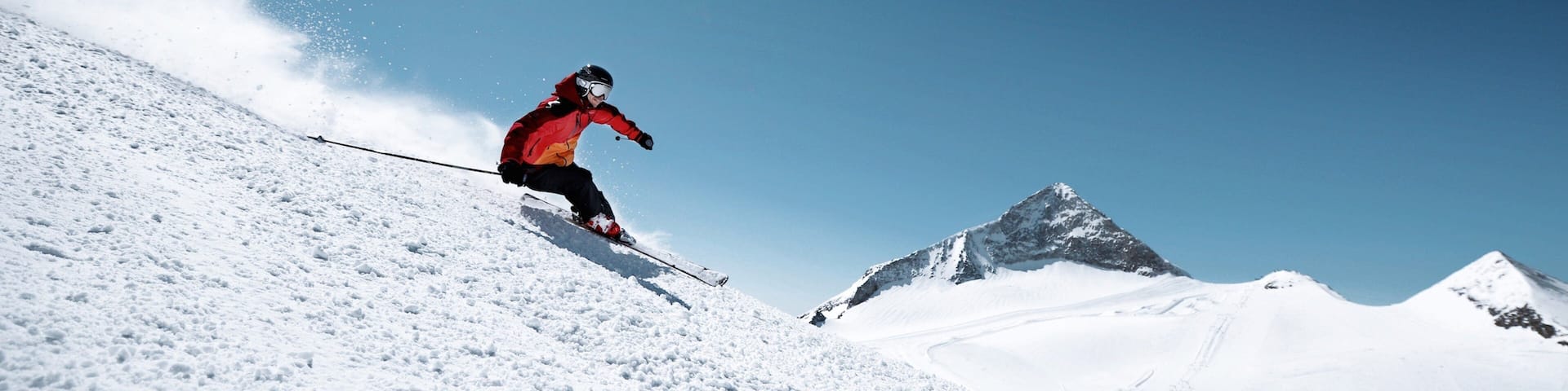Hintertux Glacier Ski Resort featuring snow, mountains and snow skiing