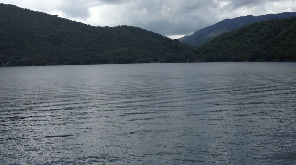 This is a fantástic lake! #fish🐠 Mexican food! ☀#sunday ! #beer 🍹🍸 #swimming 🏊🏄🎣