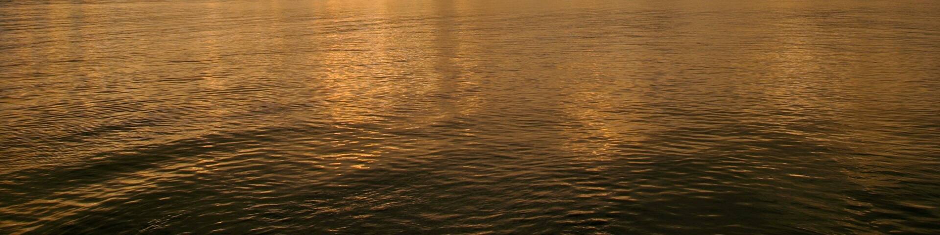 Costa Rica which includes landscape views, general coastal views and a sunset