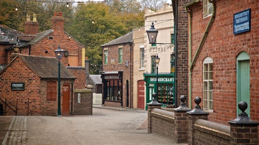 Museo al aire libre Blists Hill mostrando una pequeña ciudad o aldea
