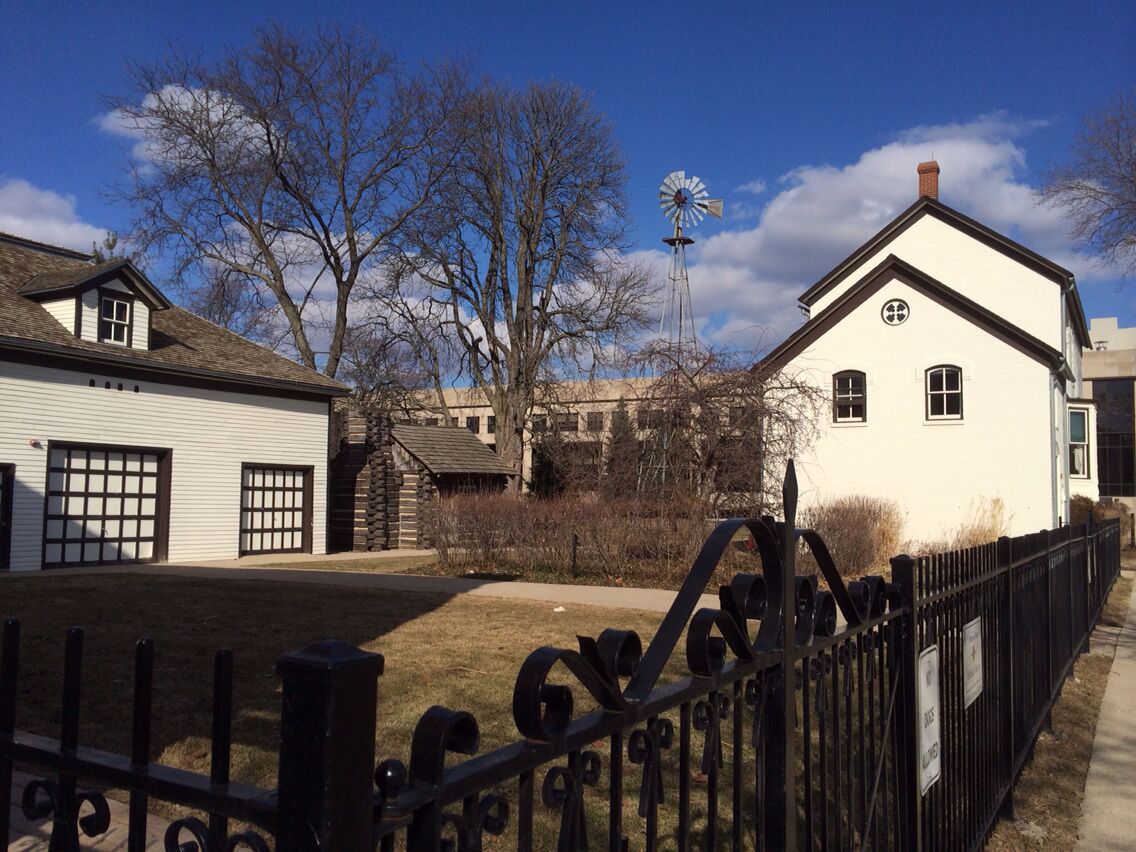 Interesting regional museum located on the premises of a 100 year old pop bottling factory. Tour a log cabin, Victorian manor, and prairie school architecture style home.