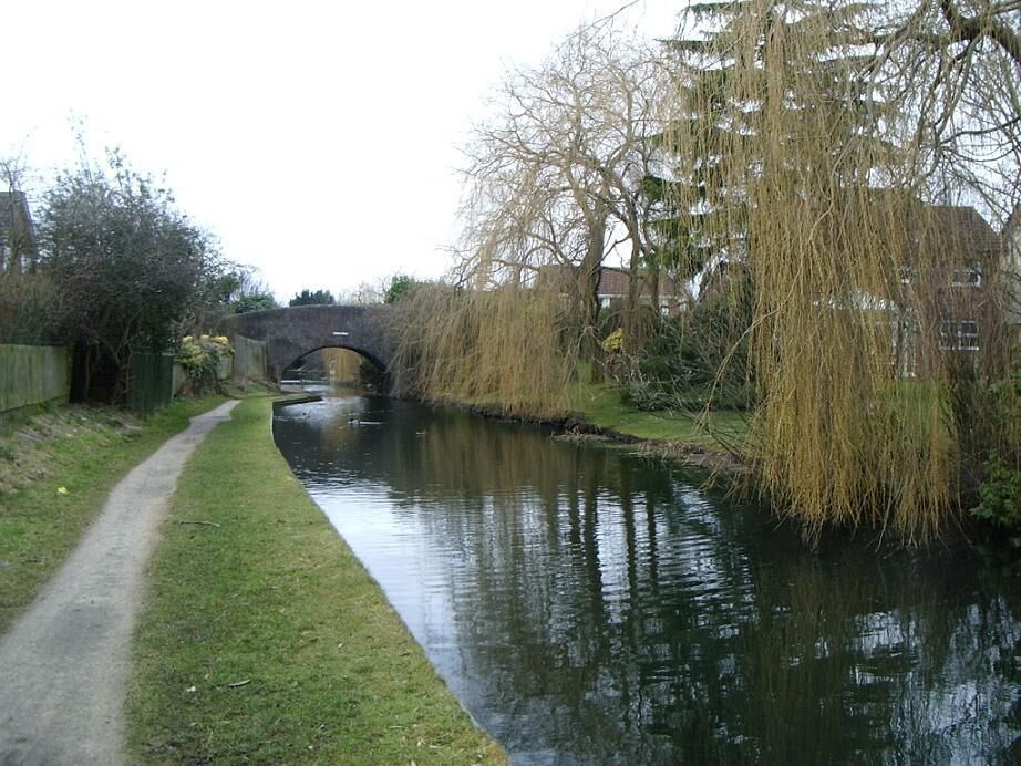 Birmingham and Fazeley Canal, Dickens Bridge View west towards Dickens Bridge, across from gardens bordering canal