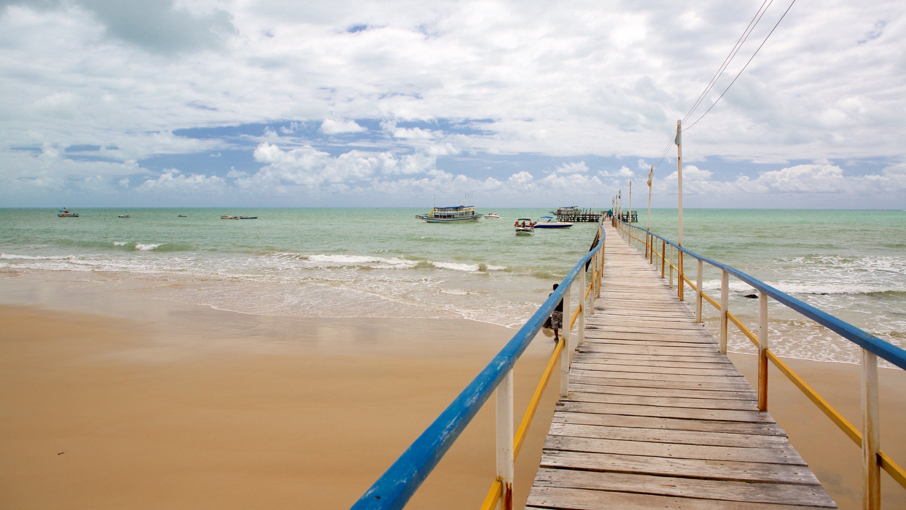 Praia de Piranji toont algemene kustgezichten en een strand