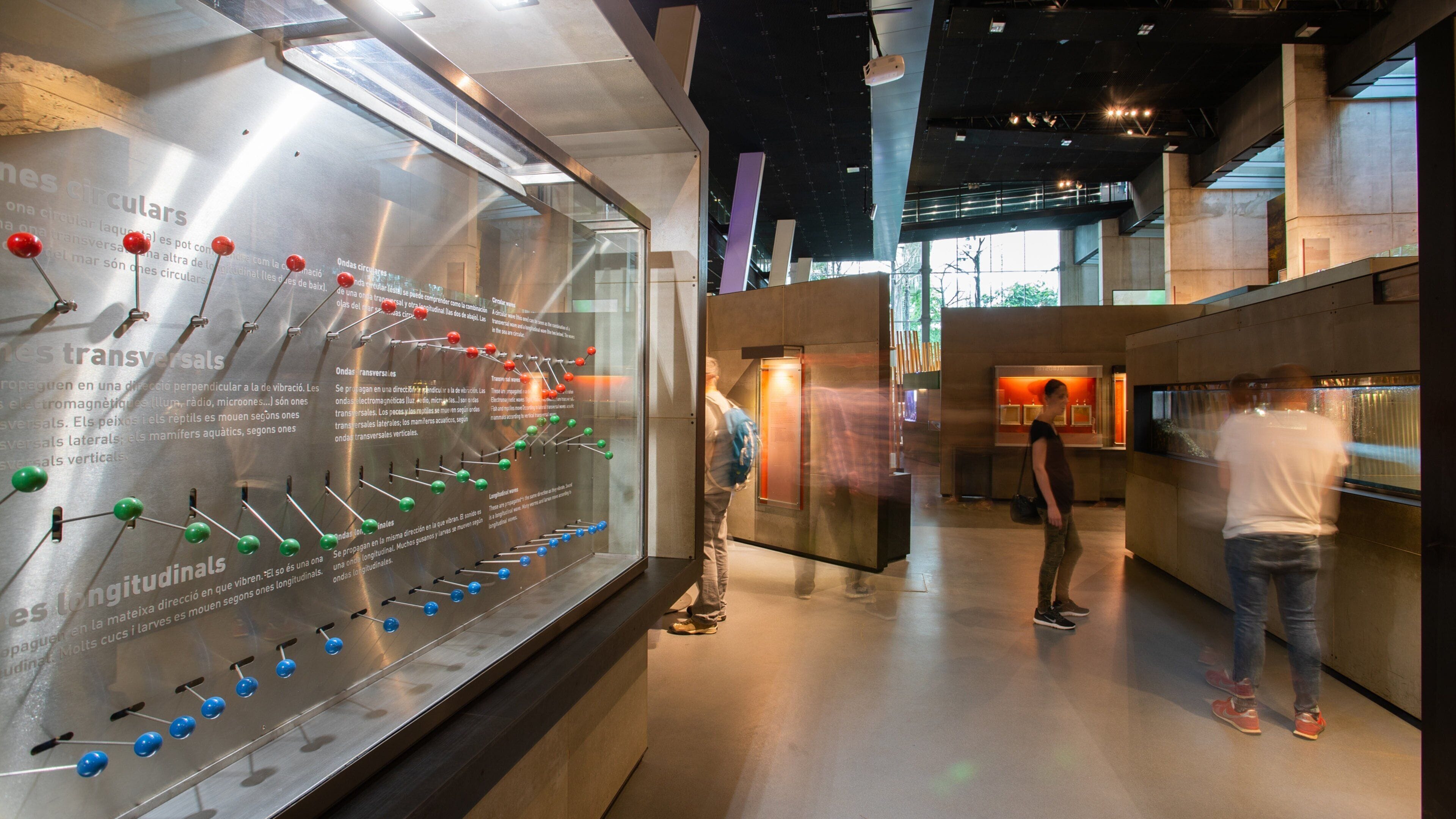 CosmoCaixa showing interior views