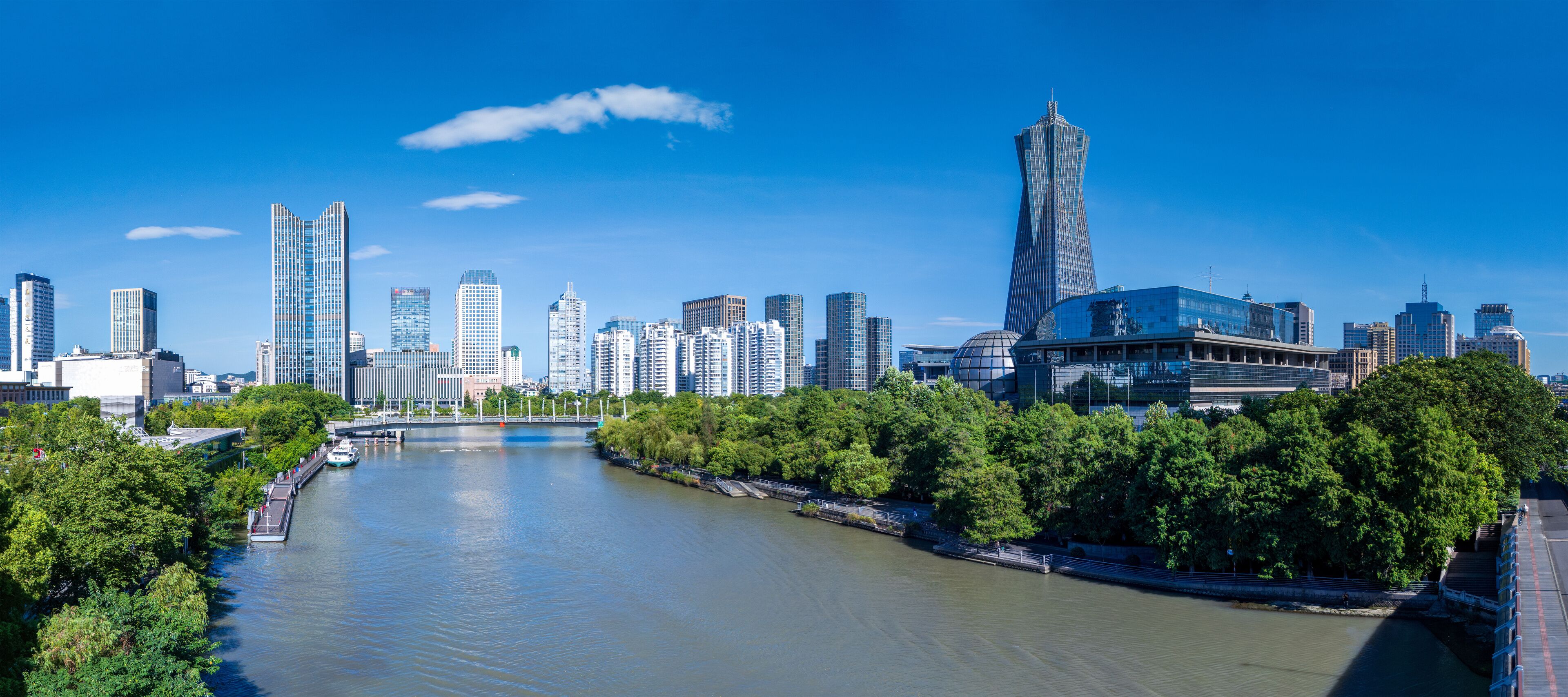 Urban environment of West Lake Cultural Plaza and Wulin Square in Hangzhou, China