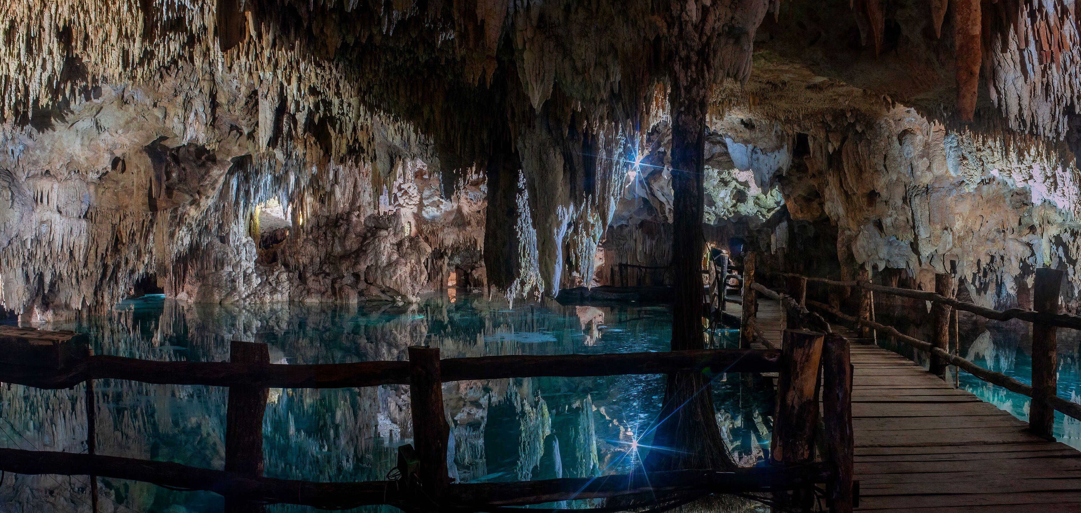 Ecopark Aktun Chen underground cenote