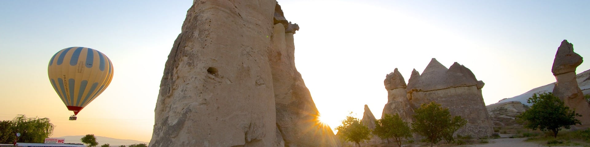 Paşabağ Valley showing ballooning, tranquil scenes and building ruins