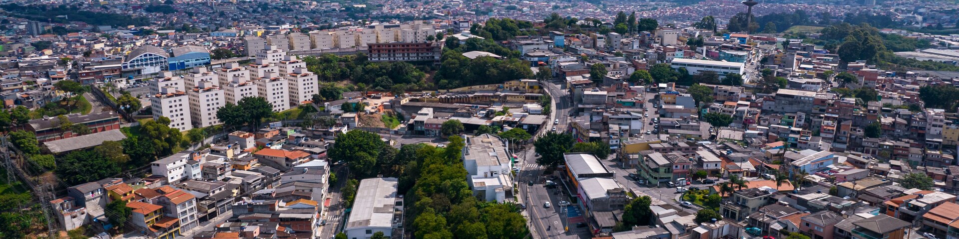 aerial view of houses in Jardim Platina, Osasco.