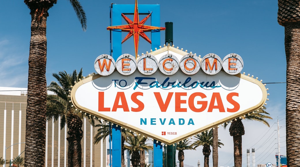 Welcome to Fabulous Las Vegas Sign featuring signage
