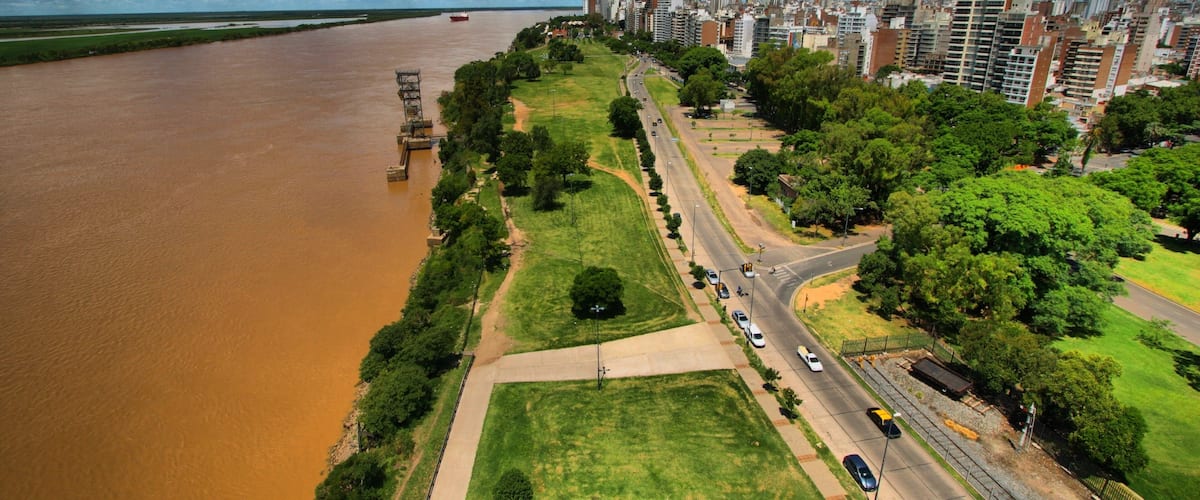 Santa Fe som viser elv eller bekk og by