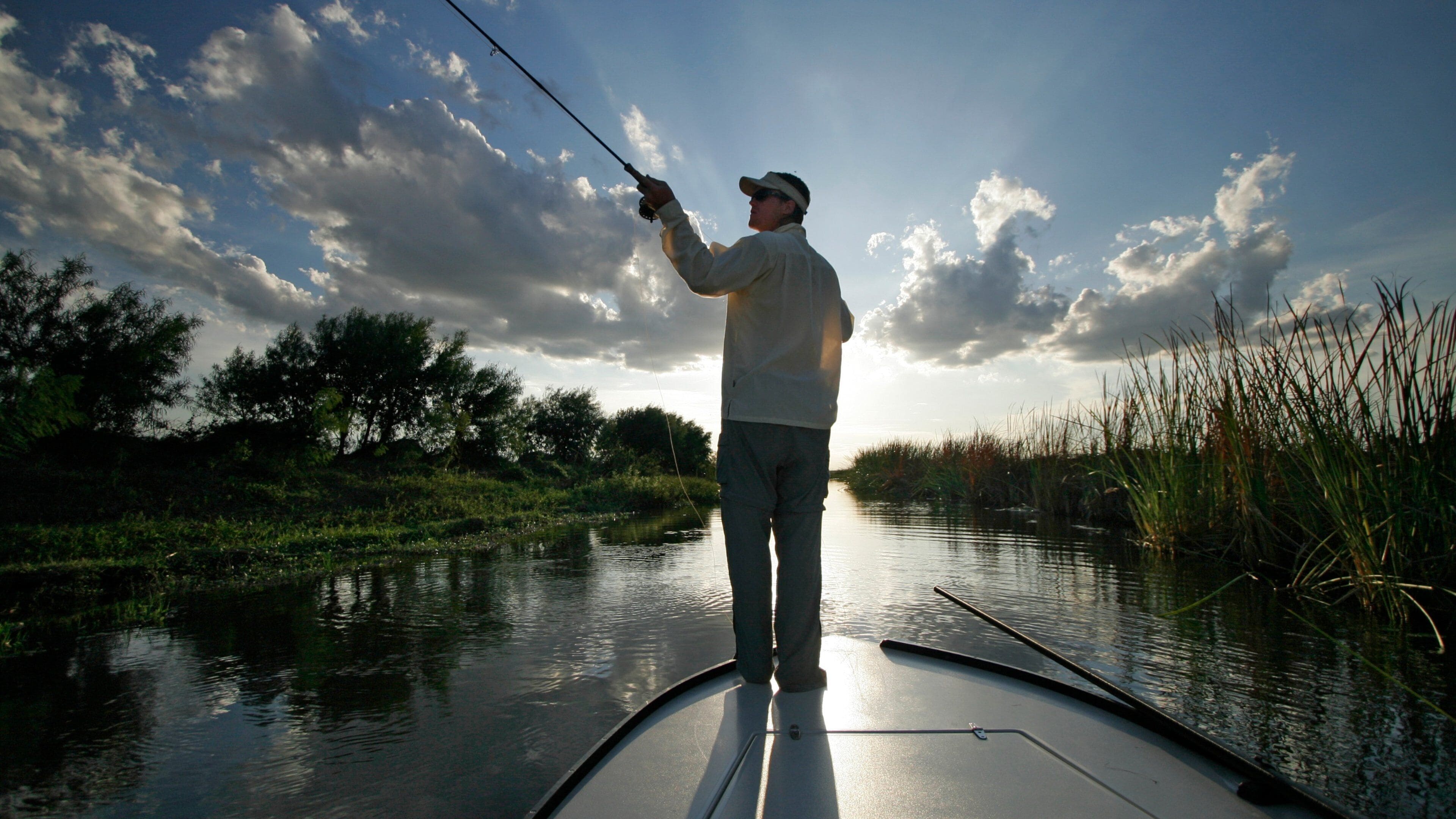 Corrientes inclusief een rivier of beek en vissen en ook een man