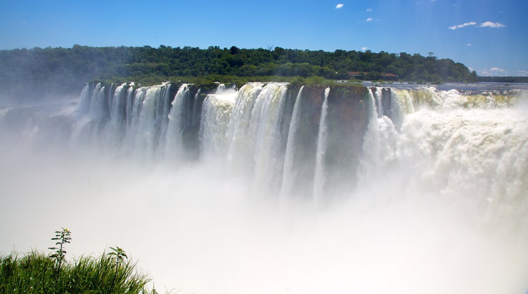 Misiones which includes landscape views and a cascade