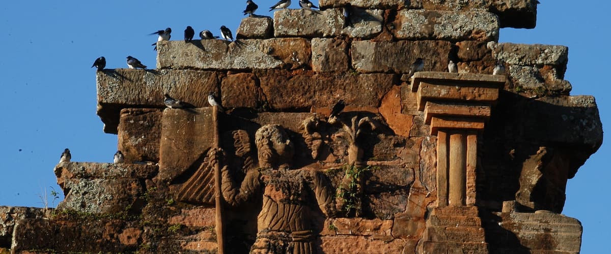 Misiones showing heritage elements, a ruin and heritage architecture