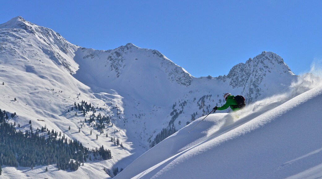 Ski Jewel Alpbachtal - Wildschoenau which includes mountains, snow skiing and snow