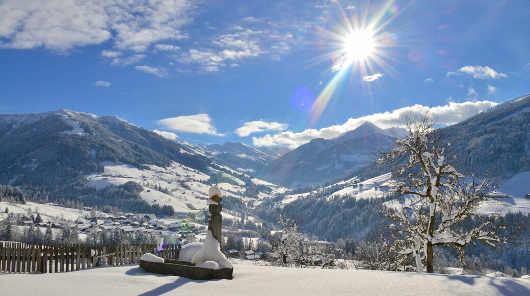 Ski Jewel Alpbachtal - Wildschoenau which includes mountains, snow and a sunset
