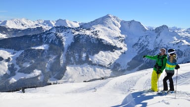 Ski Juwel Alpbachtal Wildschönau welches beinhaltet Skifahren, Berge und Schnee