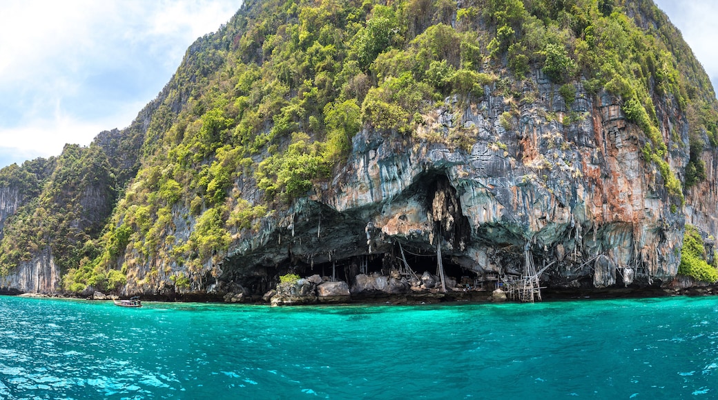 Viking cave on Maya island