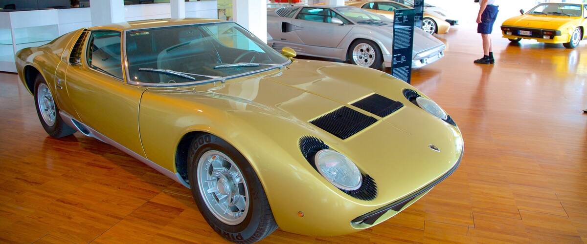 Museo Lamborghini que inclui vistas internas
