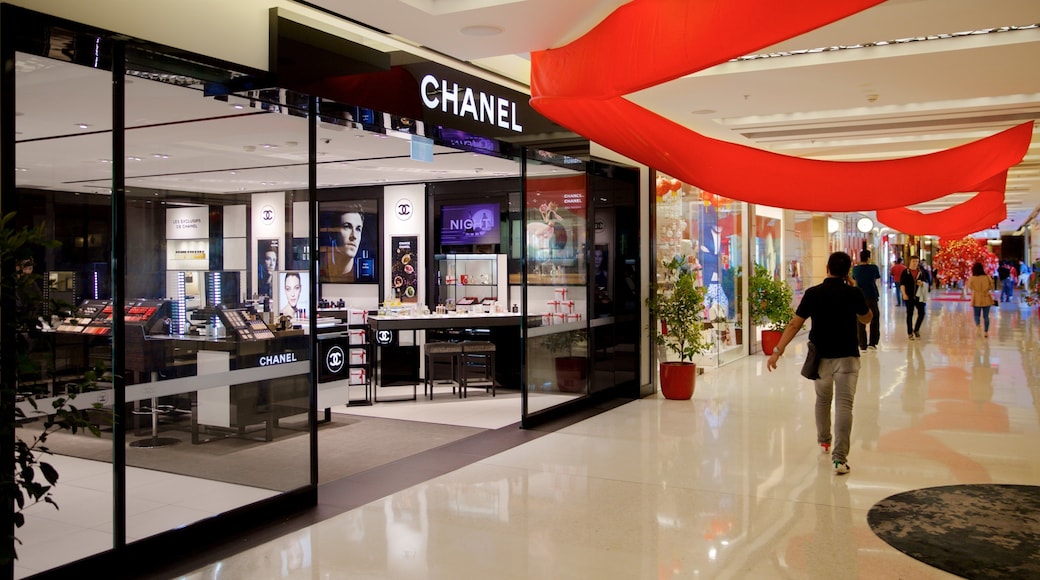 Star Casino qui includes scènes intérieures, signalisation et magasinage