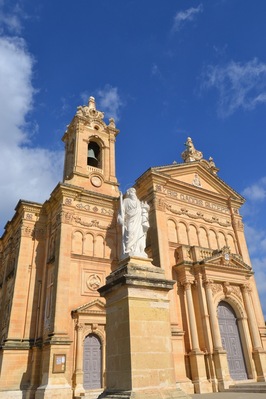 Detailed ornaments and beautiful architecture is typical for maltese buildings. This church is located in the piazza of the Gozo small town Qala.
#church #architecture #gozo #malta #sky #roadtrip