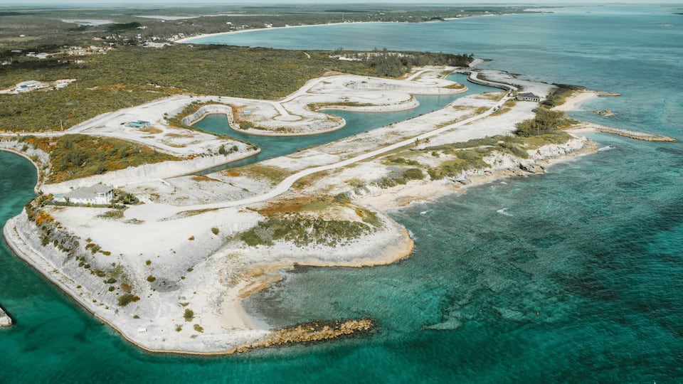 Aerial view of Rokers Point Settlement