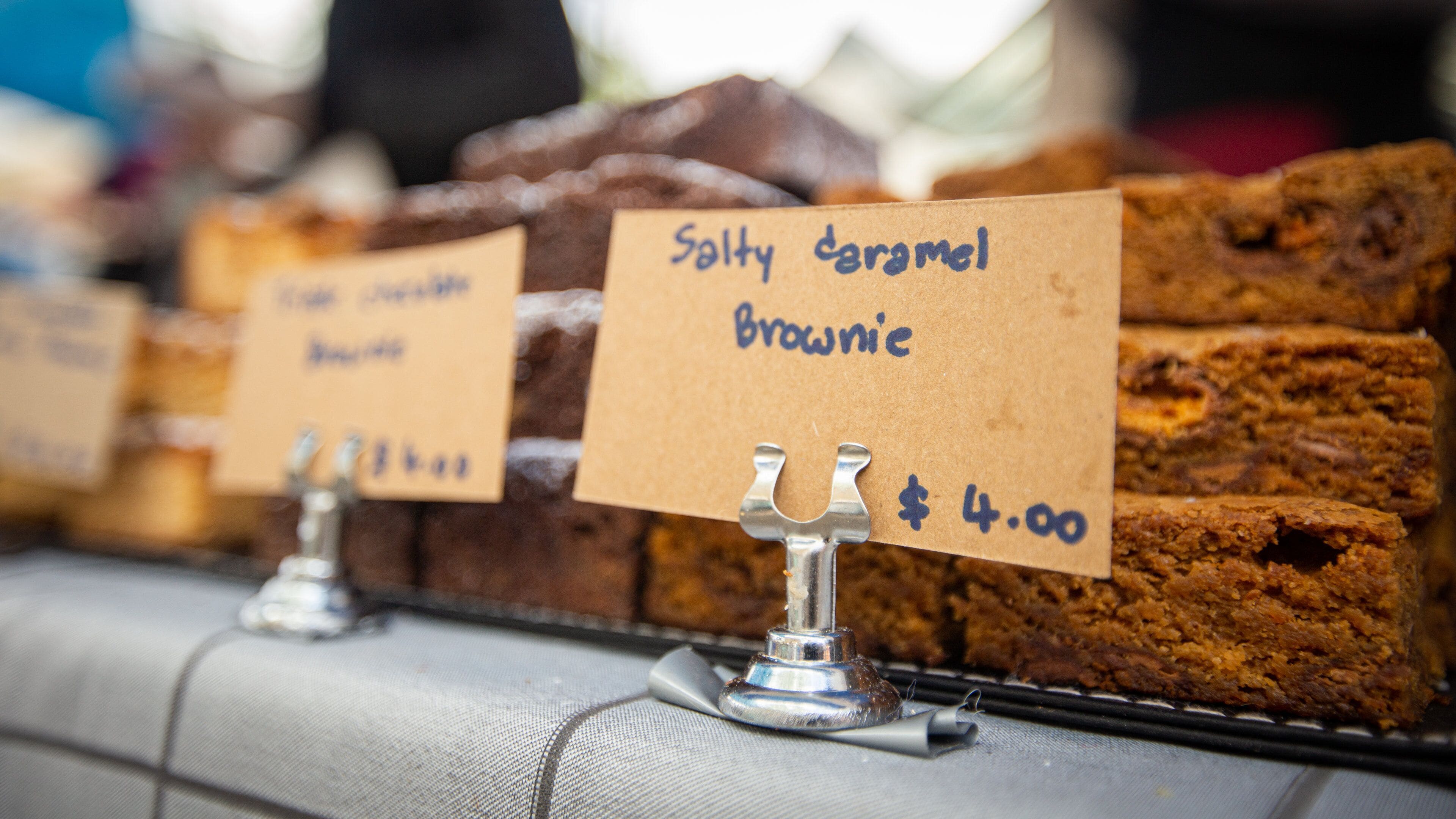 Paddington Markets showing food and signage