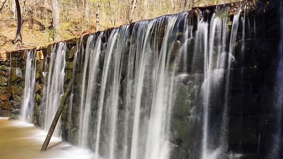 Neat placed tucked away off the main road and well worth visiting.