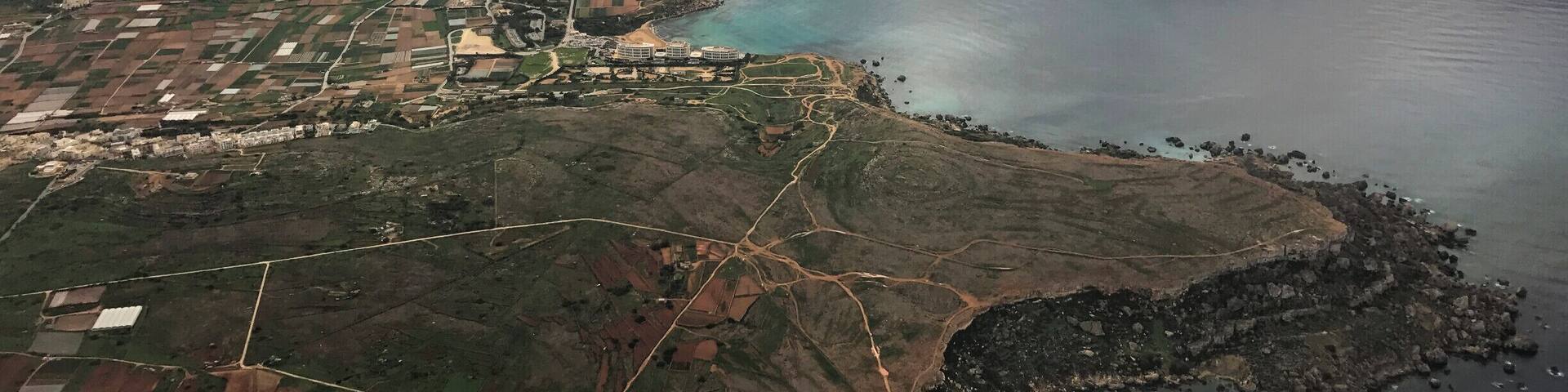 Flying into Malta #BeachBound