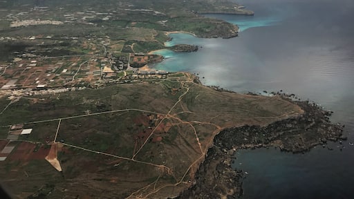 Flying into Malta #BeachBound