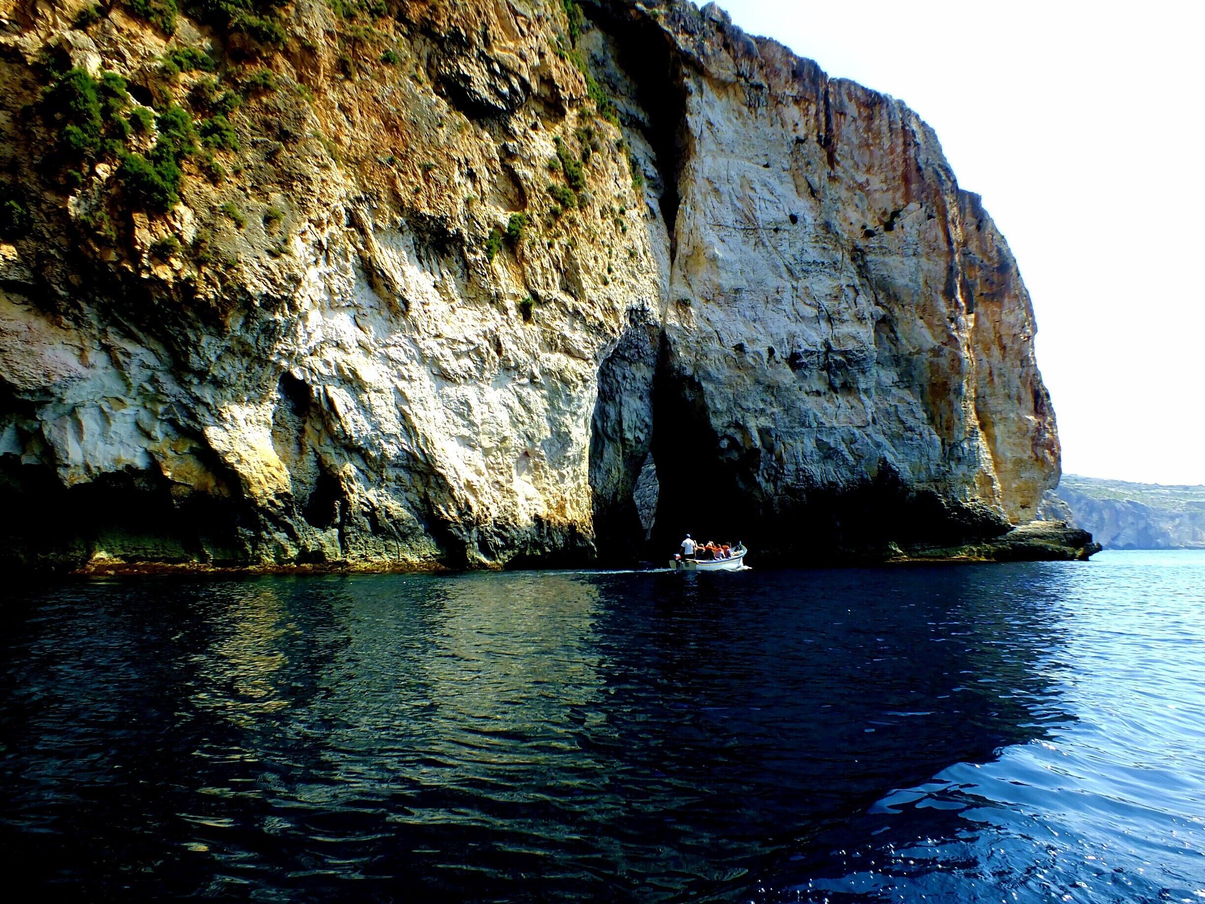 A trip in the Blue Grotto is an opportunity for you to blend with the water landscape, to feel how the Maltese islands "are feeling" in the middle of the Mediterranean Sea !