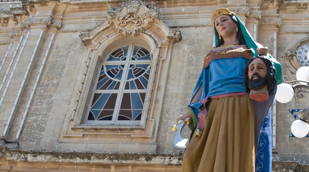 Zurrieq featuring religious aspects, heritage architecture and a statue or sculpture