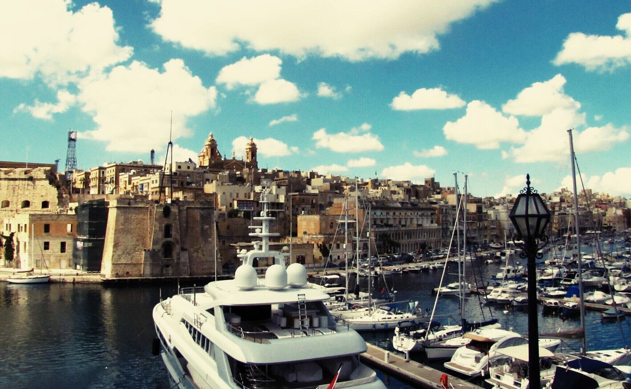 A stroll through Vittoriosa with all thr old buildings and the harbour is a must. It is absolutely wonderful.
