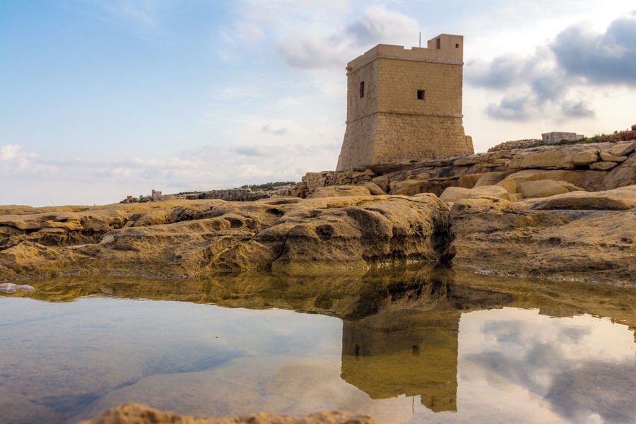 This media shows the protected monument with the number 01384 in Malta.