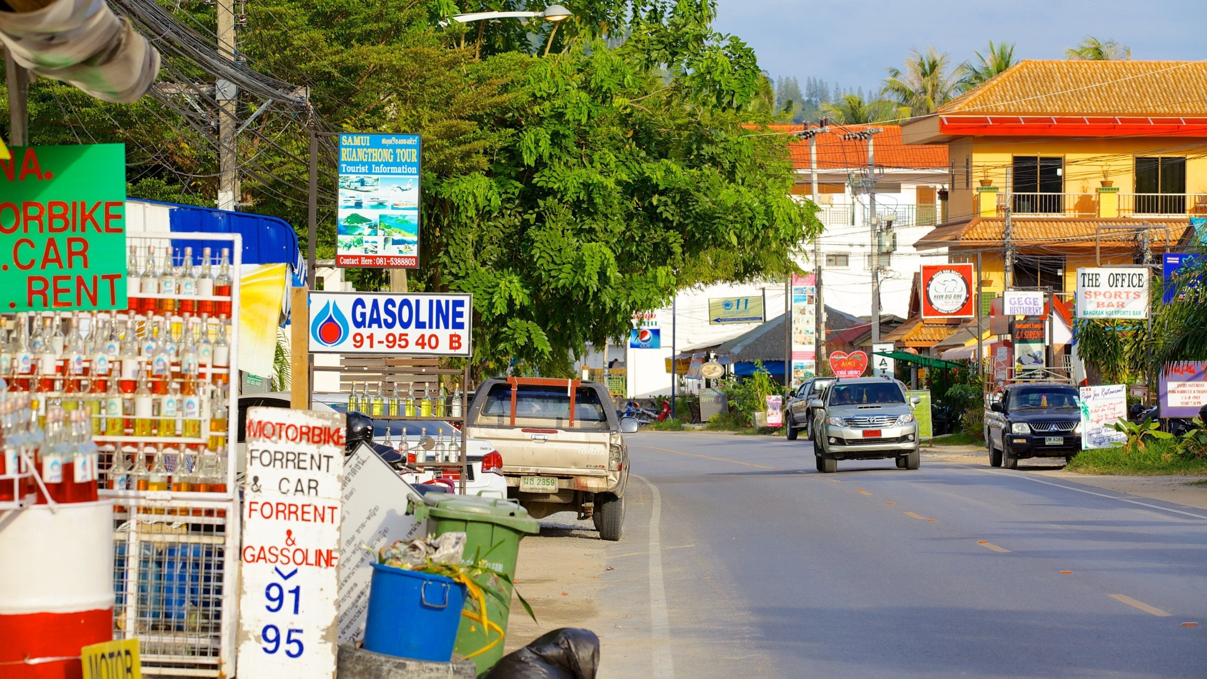 Bangrak strand som viser gatescener, liten by eller landsby og by