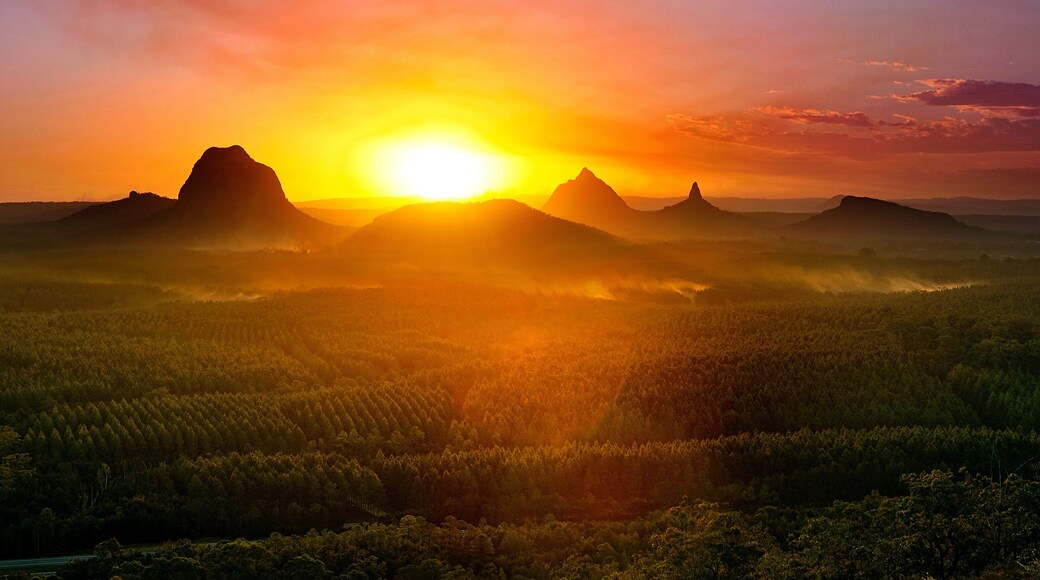 Công viên bảo tồn Glass House Mountains