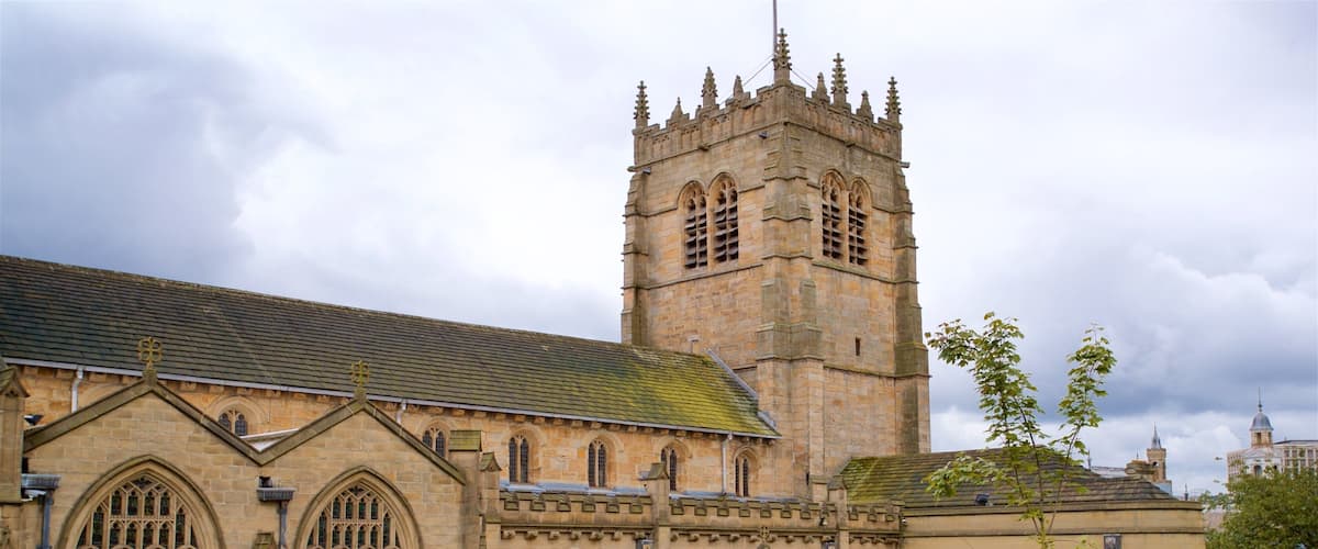 Bradford Cathedral showing heritage architecture