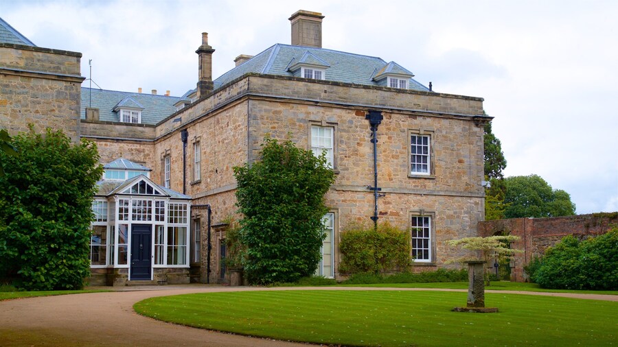 Melbourne Hall qui includes parc