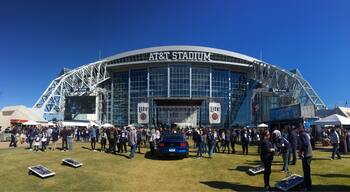 Dallas Cowboys vs Chargers - Thanksgiving Day