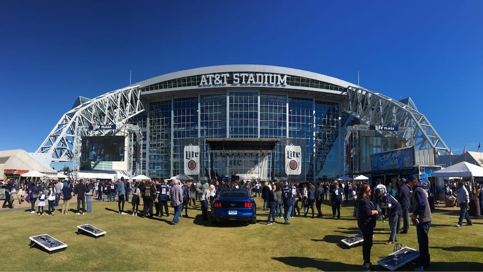 Dallas Cowboys vs Chargers - Thanksgiving Day