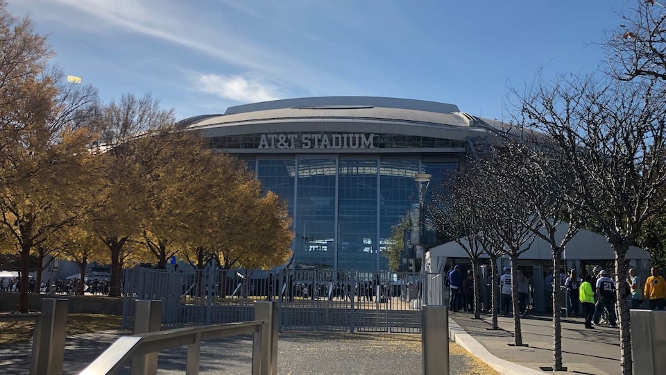 AT&T Stadium is home to the Dallas Cowboys professional American football team. It has a retractable roof and has a capacity of 100,000. (11/2018)