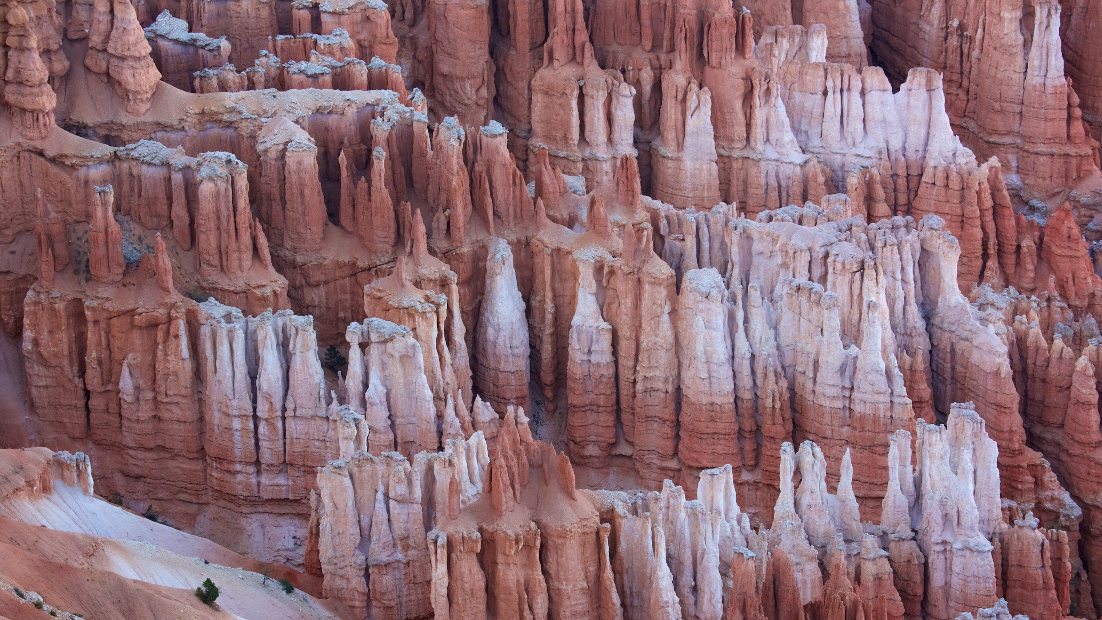 Inspiration Point which includes desert views and a gorge or canyon