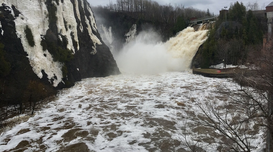 The parc des chutes is an excellent spot downtown Rivière-du-loup to go for a hike.